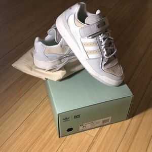 Beyoncé Ivy Park Forum Low Sneakers